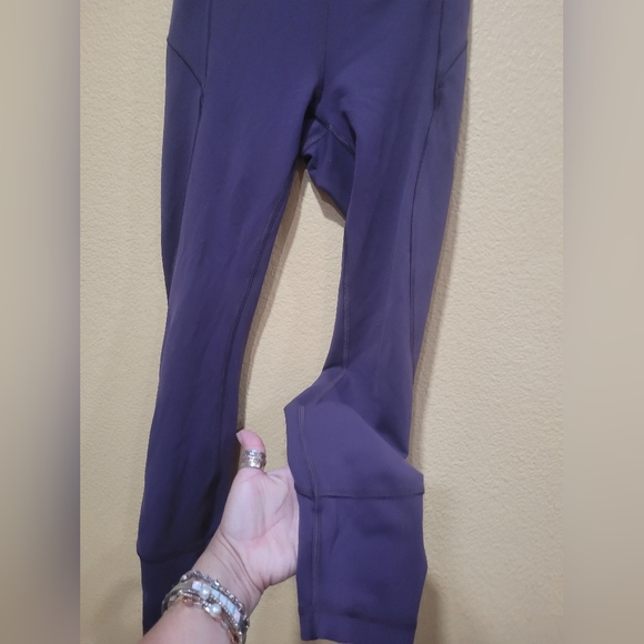 Lululemon leggings - Picture 8 of 10